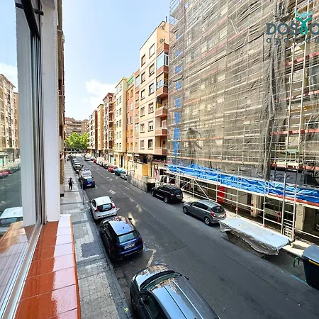 Dos Torres Saruman - Espacioso Con 7 Camas Individuales Appartement Zaragoza